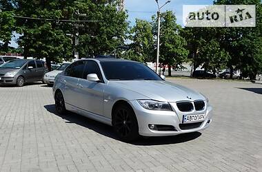 Седан BMW 3 Series 2010 в 