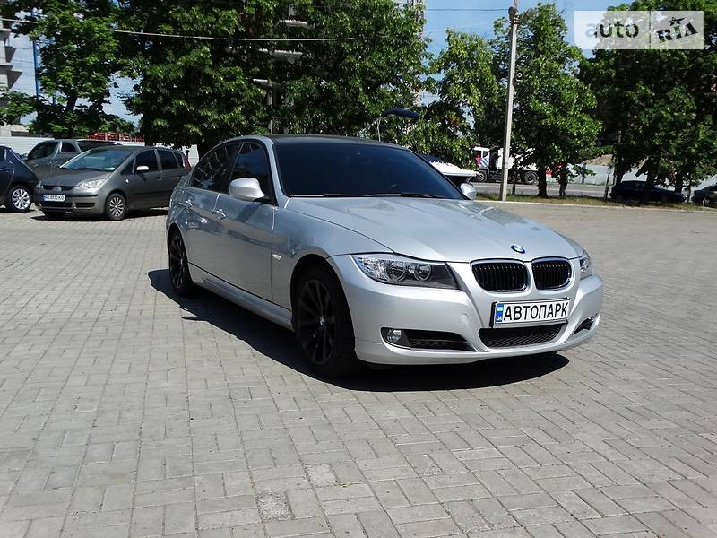 Седан BMW 3 Series 2010 в Дніпрі