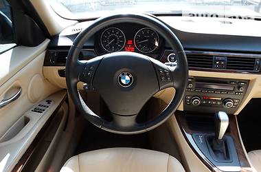 Седан BMW 3 Series 2010 в 