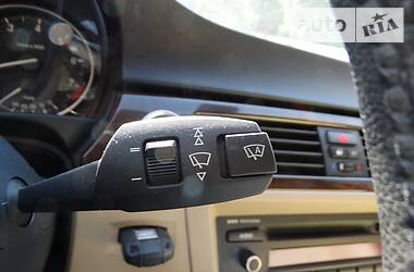 Седан BMW 3 Series 2010 в 