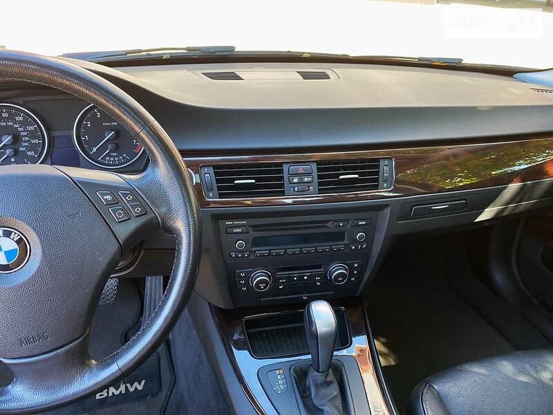 Седан BMW 3 Series 2011 в Києві фото 12 Седан BMW 3 Series 2011 в Києві