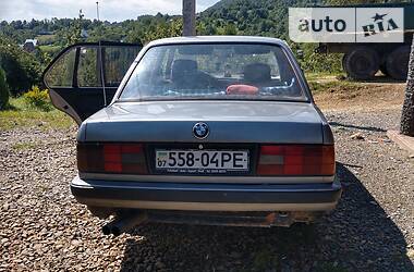 Седан BMW 3 Series 1988 в Хусте