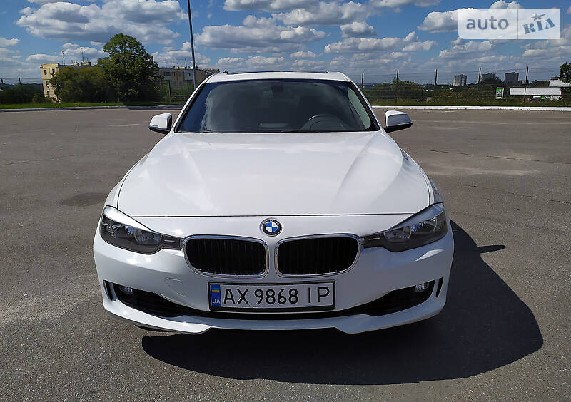 Седан BMW 3 Series 2015 в Харкові