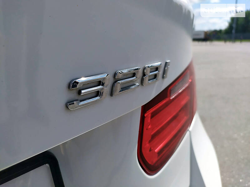 Седан BMW 3 Series 2015 в Харкові