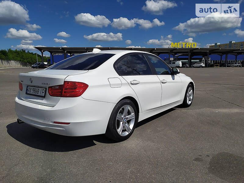 Седан BMW 3 Series 2015 в Харкові