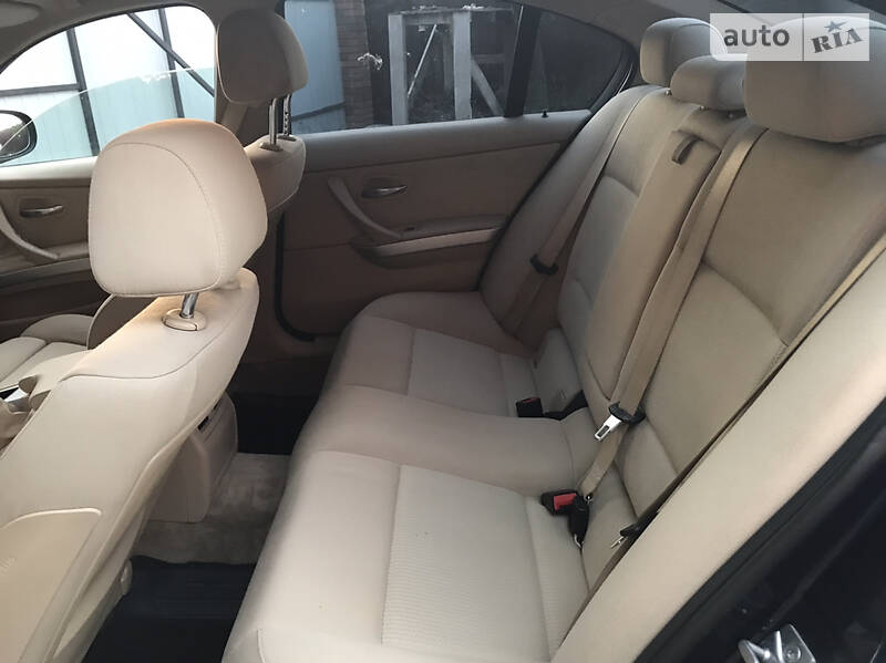 Седан BMW 3 Series 2010 в Києві фото 9 Седан BMW 3 Series 2010 в Києві
