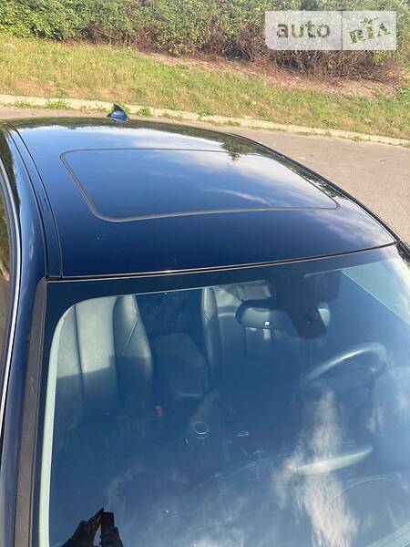 Седан BMW 3 Series 2014 в Львові