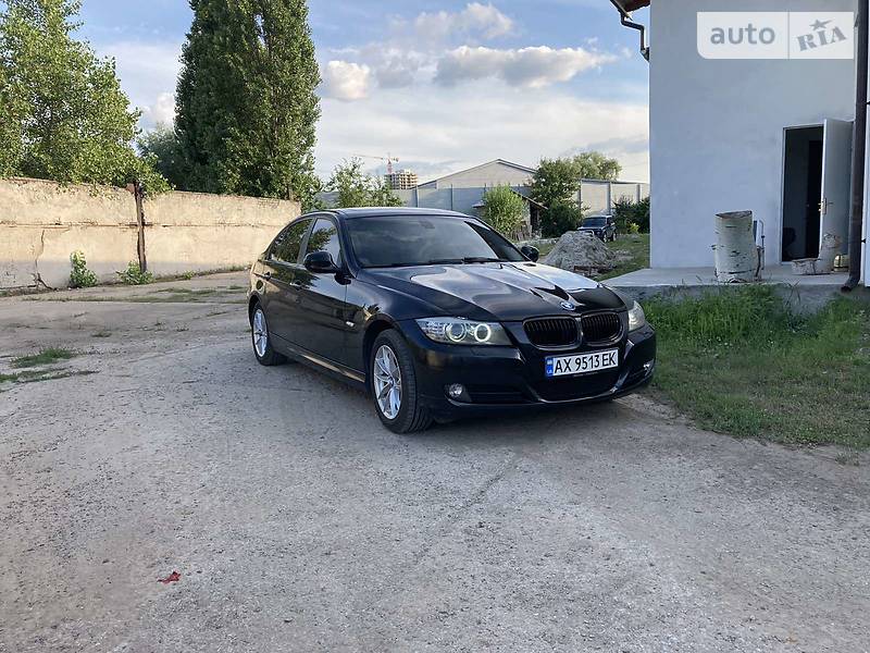 Седан BMW 3 Series 2010 в Харкові