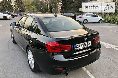 Седан BMW 3 Series 2015 в Киеве