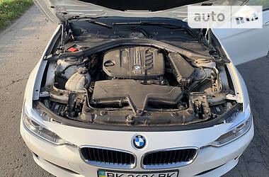 Седан BMW 3 Series 2013 в Дубно