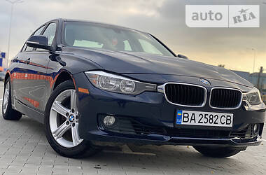 Седан BMW 3 Series 2014 в Виннице