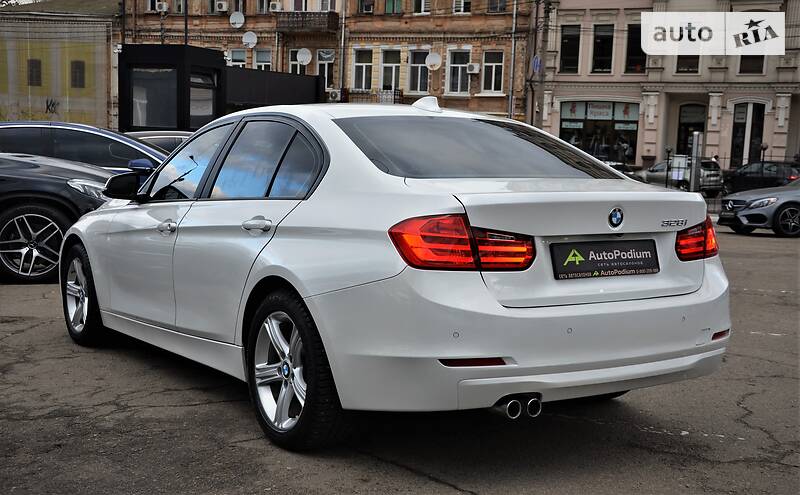 Седан BMW 3 Series 2014 в Киеве