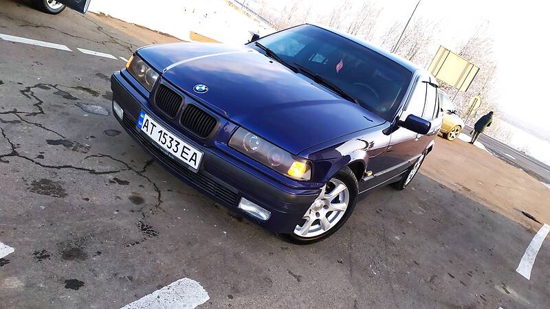 Седан BMW 3 Series 1997 в Дрогобыче