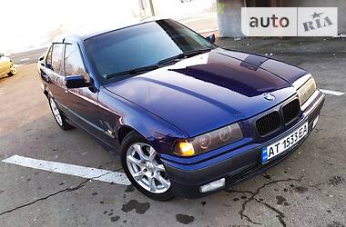 Седан BMW 3 Series 1997 в Дрогобичі