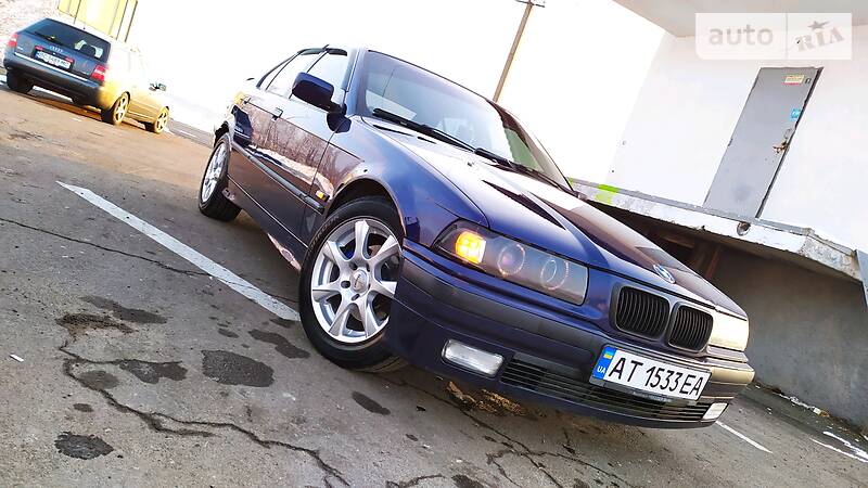 Седан BMW 3 Series 1997 в Дрогобыче