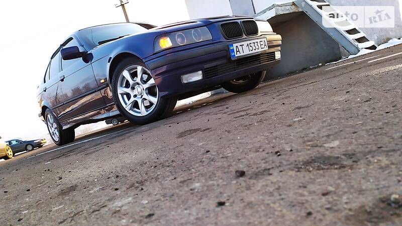 Седан BMW 3 Series 1997 в Дрогобыче