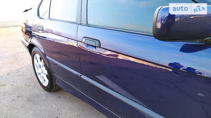 Седан BMW 3 Series 1997 в Дрогобыче
