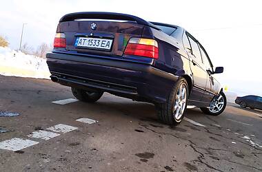 Седан BMW 3 Series 1997 в Дрогобичі