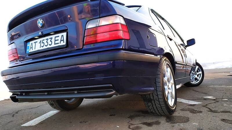 Седан BMW 3 Series 1997 в Дрогобыче