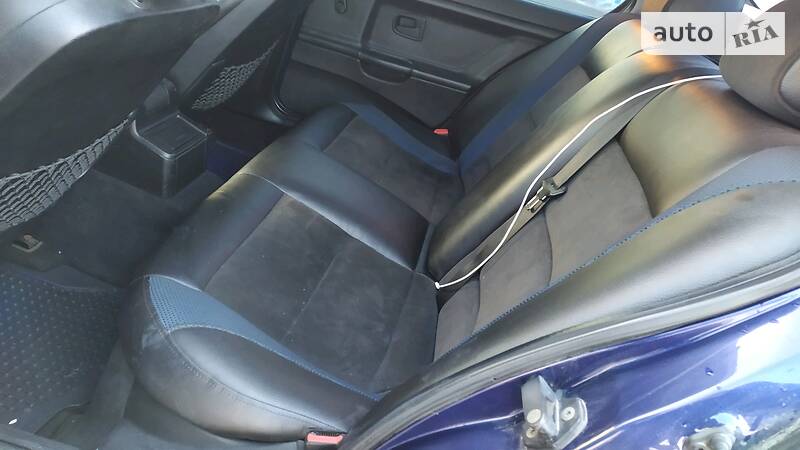 Седан BMW 3 Series 1997 в Дрогобыче