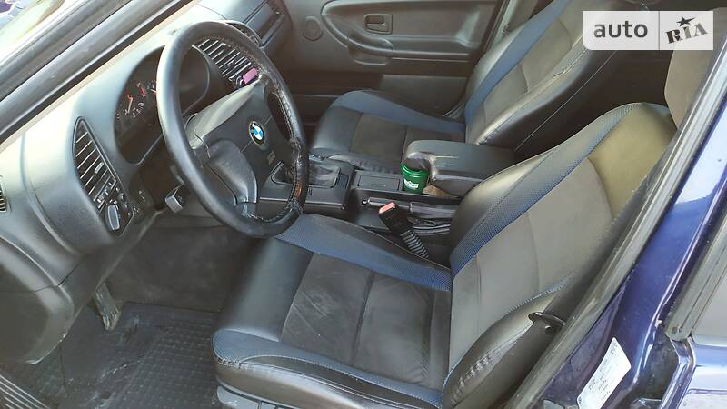 Седан BMW 3 Series 1997 в Дрогобыче