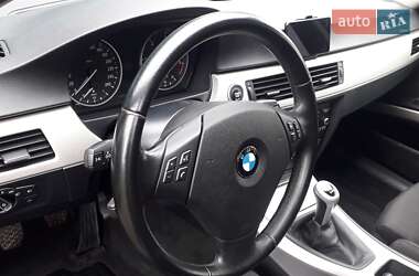 Универсал BMW 3 Series 2011 в 