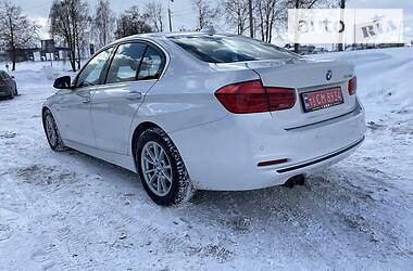 Седан BMW 3 Series 2016 в Ровно