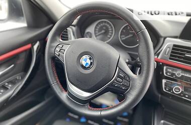 Седан BMW 3 Series 2016 в Ровно