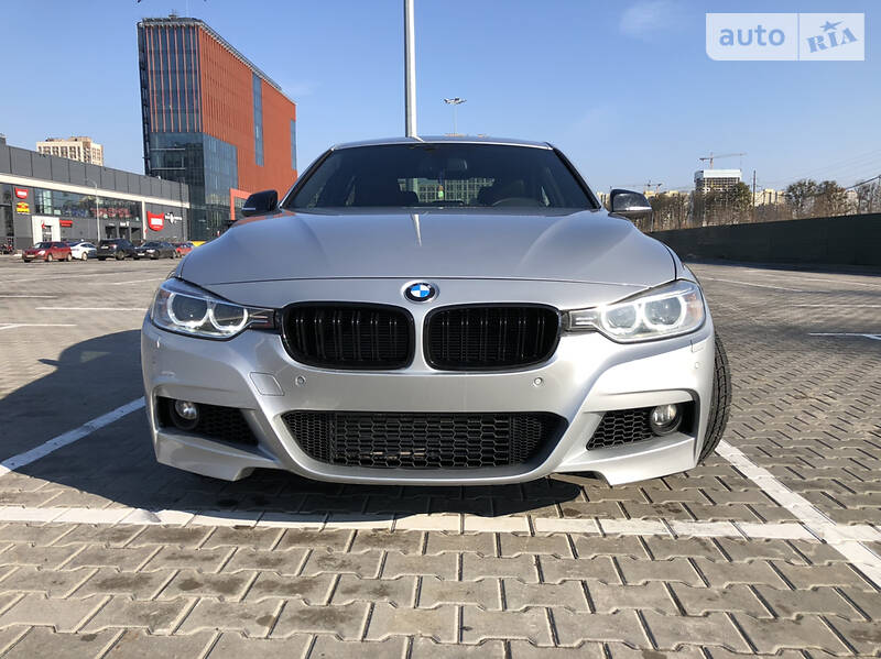 Седан BMW 3 Series 2015 в Киеве