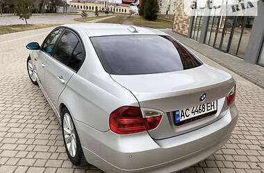 Седан BMW 3 Series 2005 в Владимир-Волынском