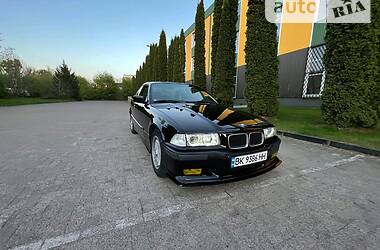 Купе BMW 3 Series 1994 в Ровно