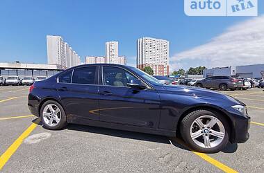 Седан BMW 3 Series 2014 в Киеве