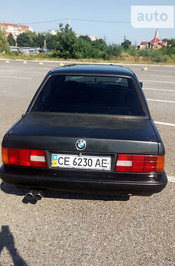Седан BMW 3 Series 1990 в Черновцах