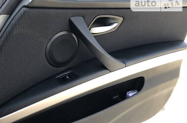 Седан BMW 3 Series 2009 в 