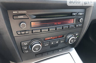 Седан BMW 3 Series 2009 в 