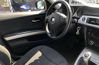 Седан BMW 3 Series 2009 в 