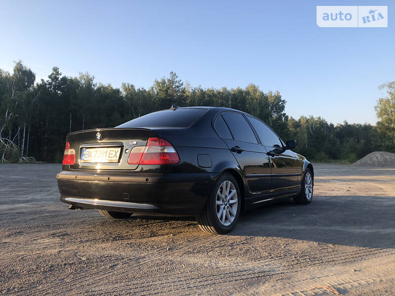 Седан BMW 3 Series 2004 в Сарнах