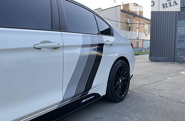 Седан BMW 3 Series 2013 в 