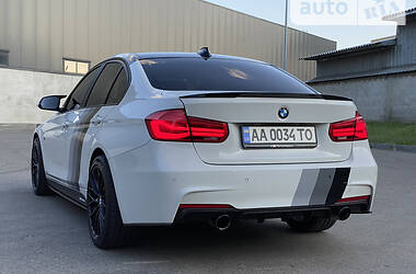 Седан BMW 3 Series 2013 в 