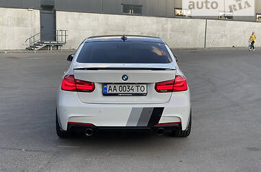 Седан BMW 3 Series 2013 в 