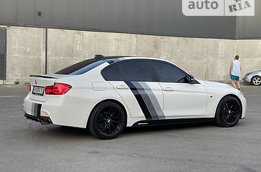Седан BMW 3 Series 2013 в 