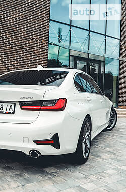 Седан BMW 3 Series 2019 в Виннице