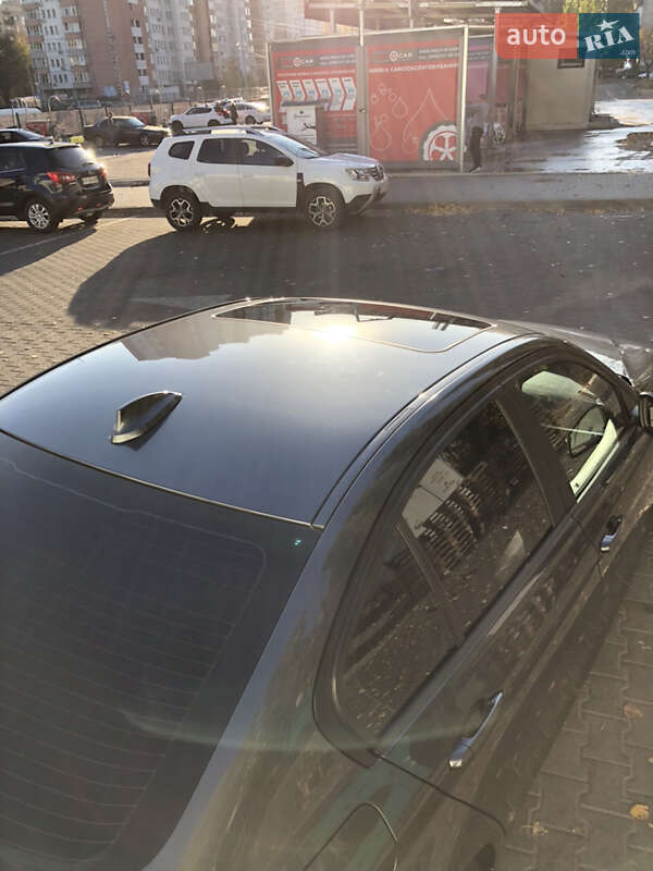 Седан BMW 3 Series 2015 в Києві