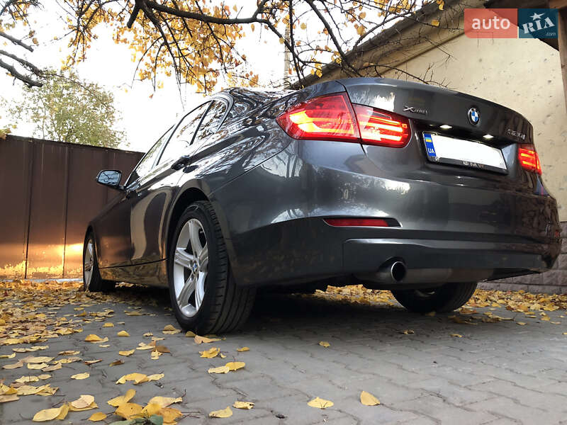 Седан BMW 3 Series 2015 в Києві