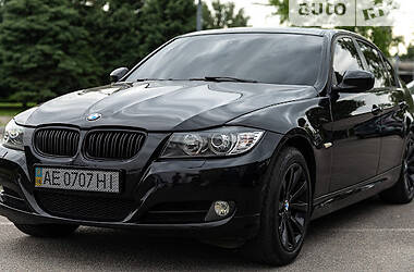 Седан BMW 3 Series 2011 в Днепре