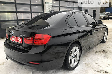 Седан BMW 3 Series 2013 в Львове