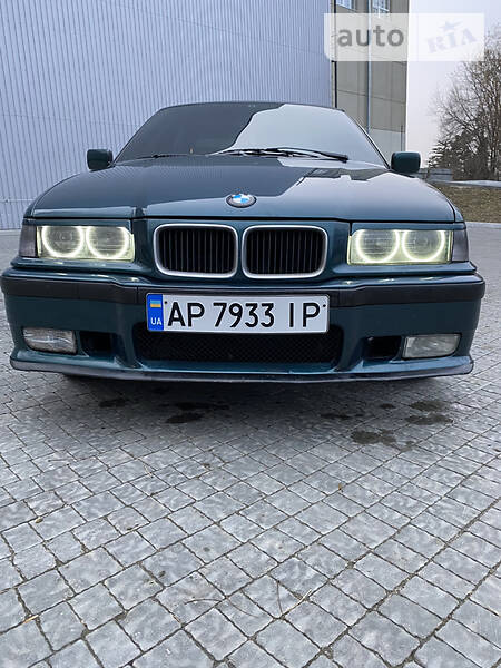 Седан BMW 3 Series 1995 в Василівці