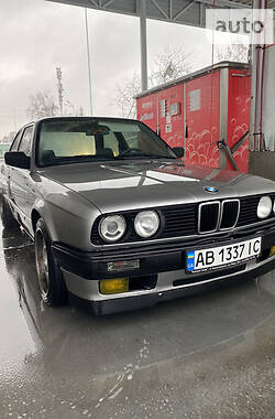 Купе BMW 3 Series 1988 в Виннице