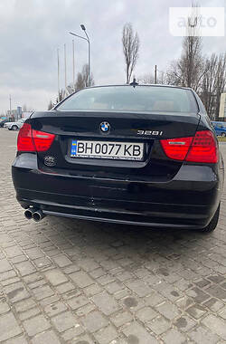 Седан BMW 3 Series 2011 в Одессе