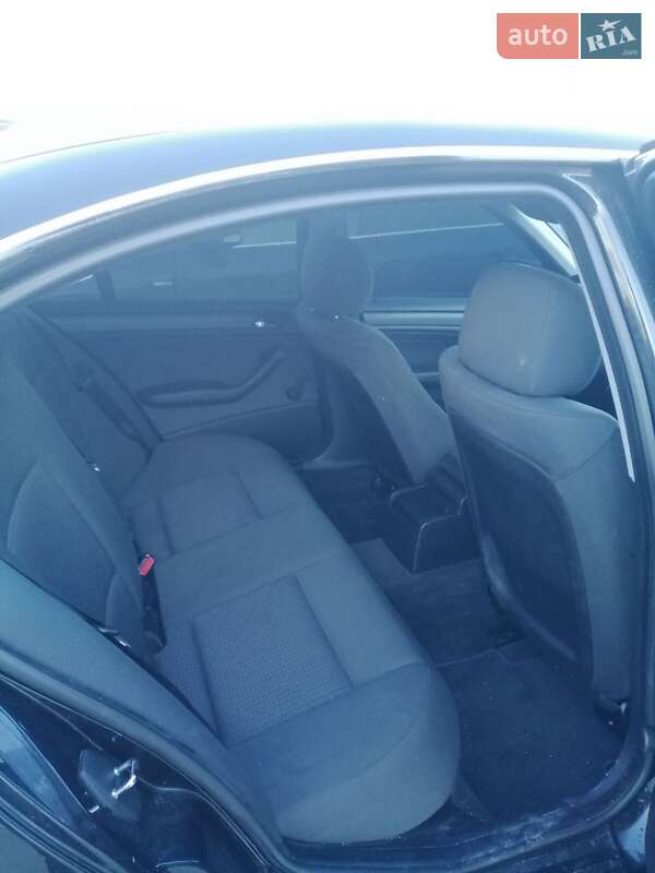 Седан BMW 3 Series 2003 в Києві